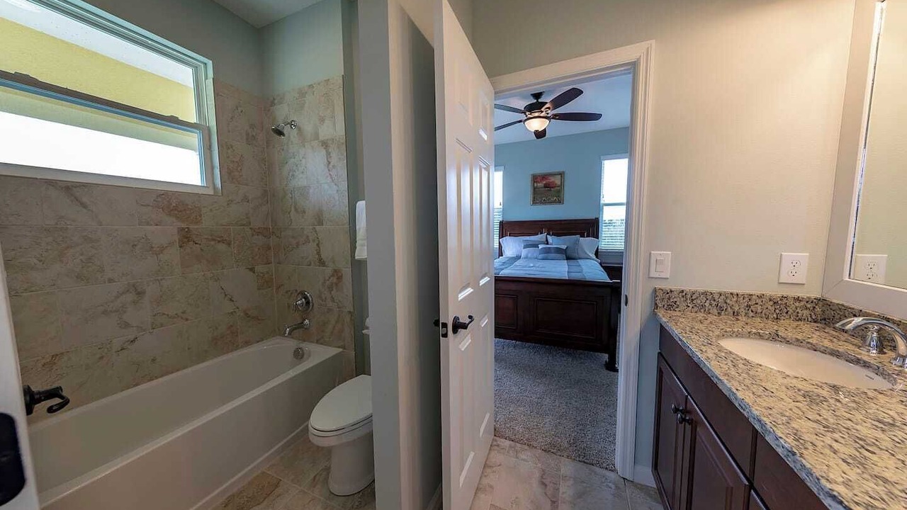 Photo of Bathroom in Oviedo