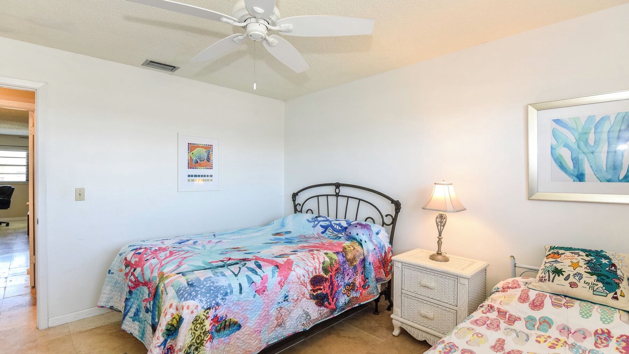 Photo of Bedroom in Breakers