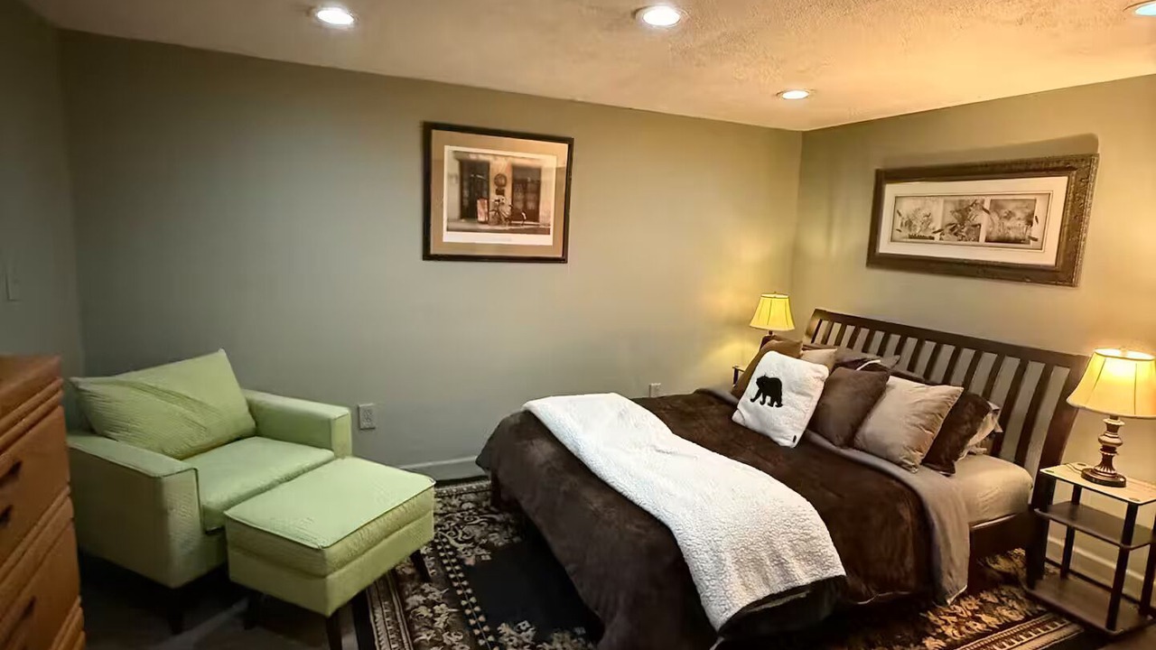 Photo of Bedroom in South Lyon