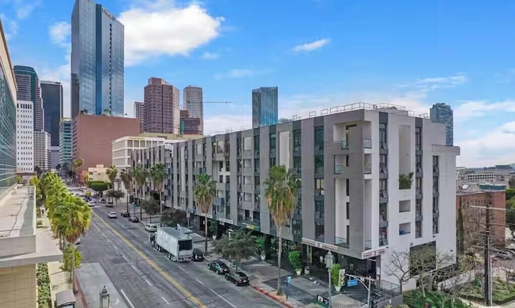 Photo of Outdoor in Westlake South