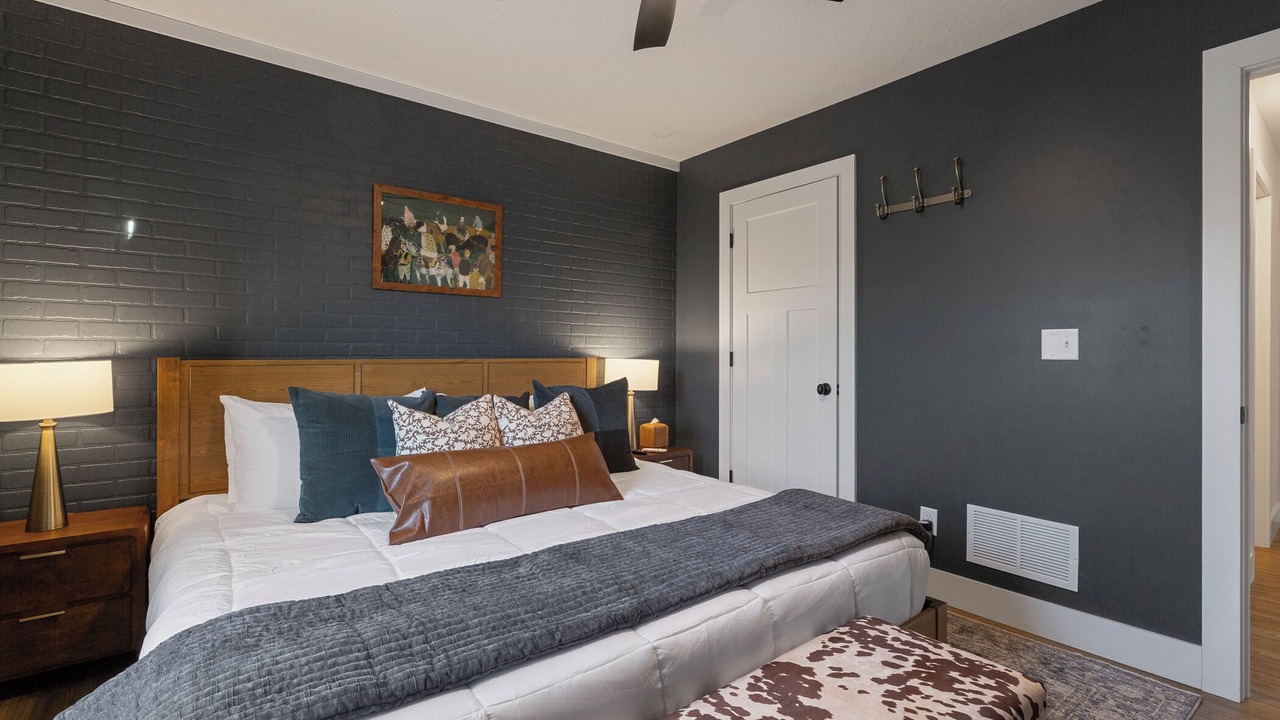Photo of Bedroom in Chaplin