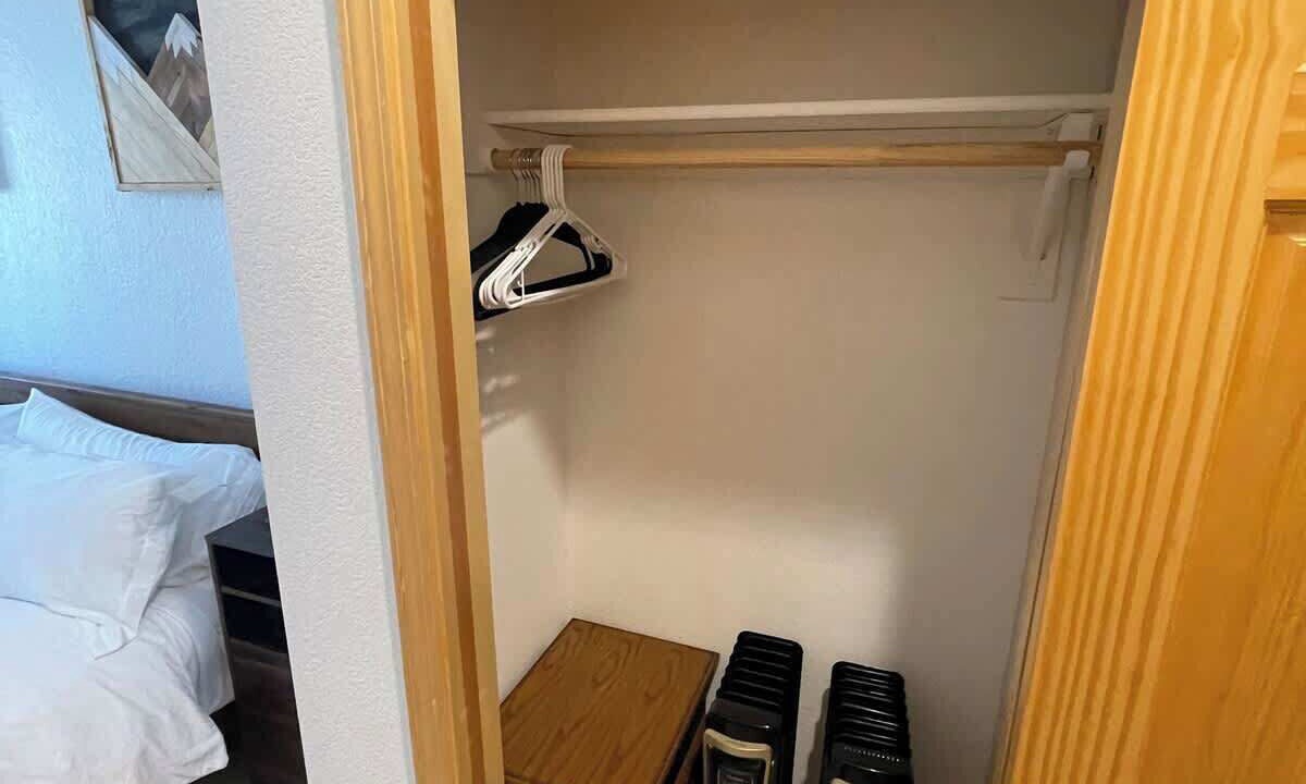 Photo of Bedroom in Kirkwood