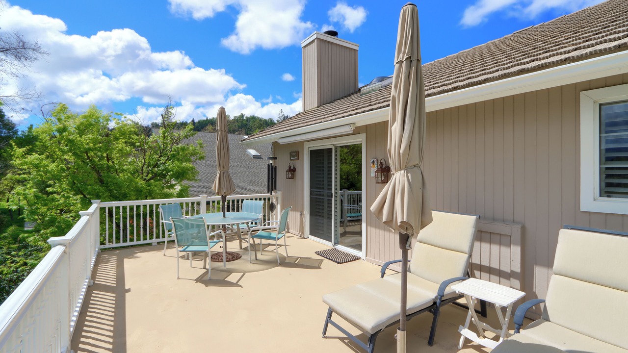 Photo of Patio Balcony in Bass Lake