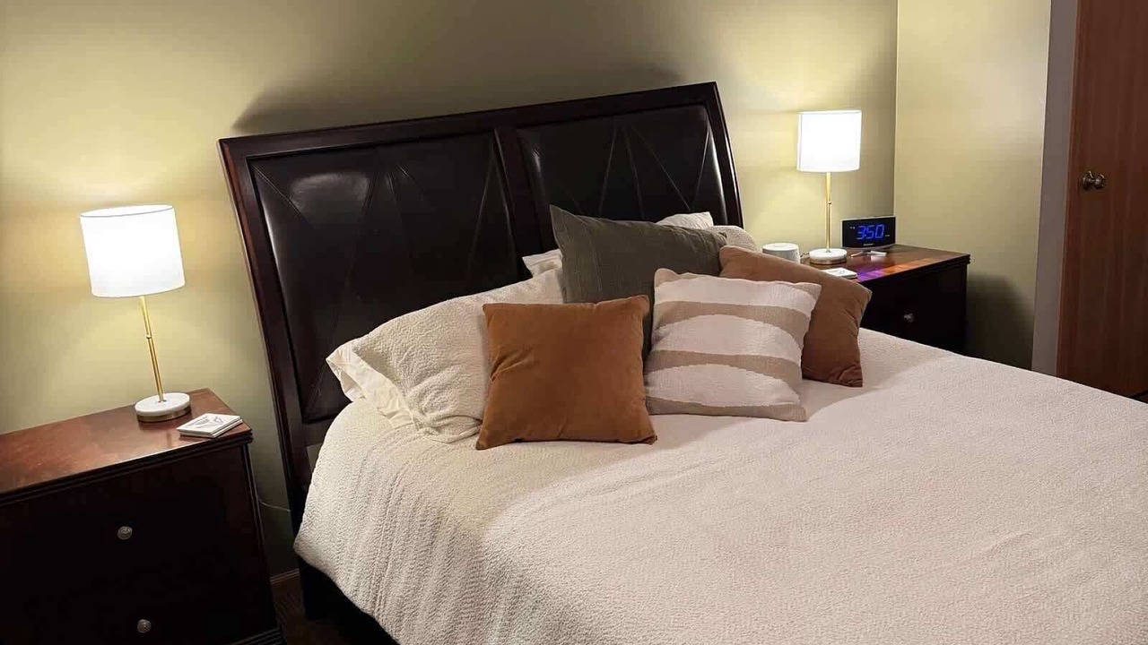 Photo of Bedroom in Downtown Lincoln