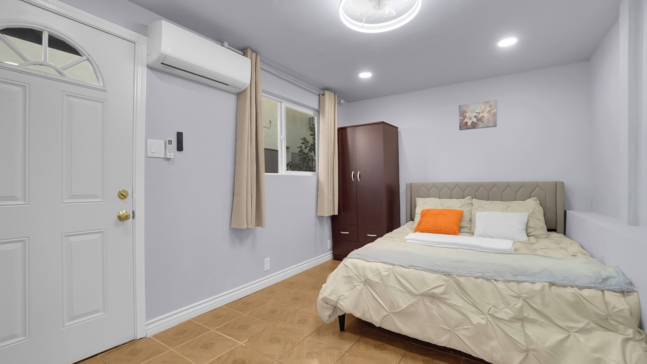 Photo of Bedroom in Los Angeles