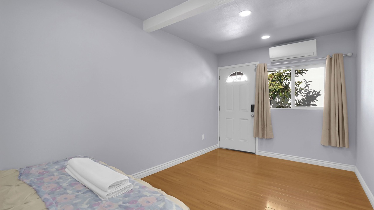 Photo of Bedroom in Los Angeles