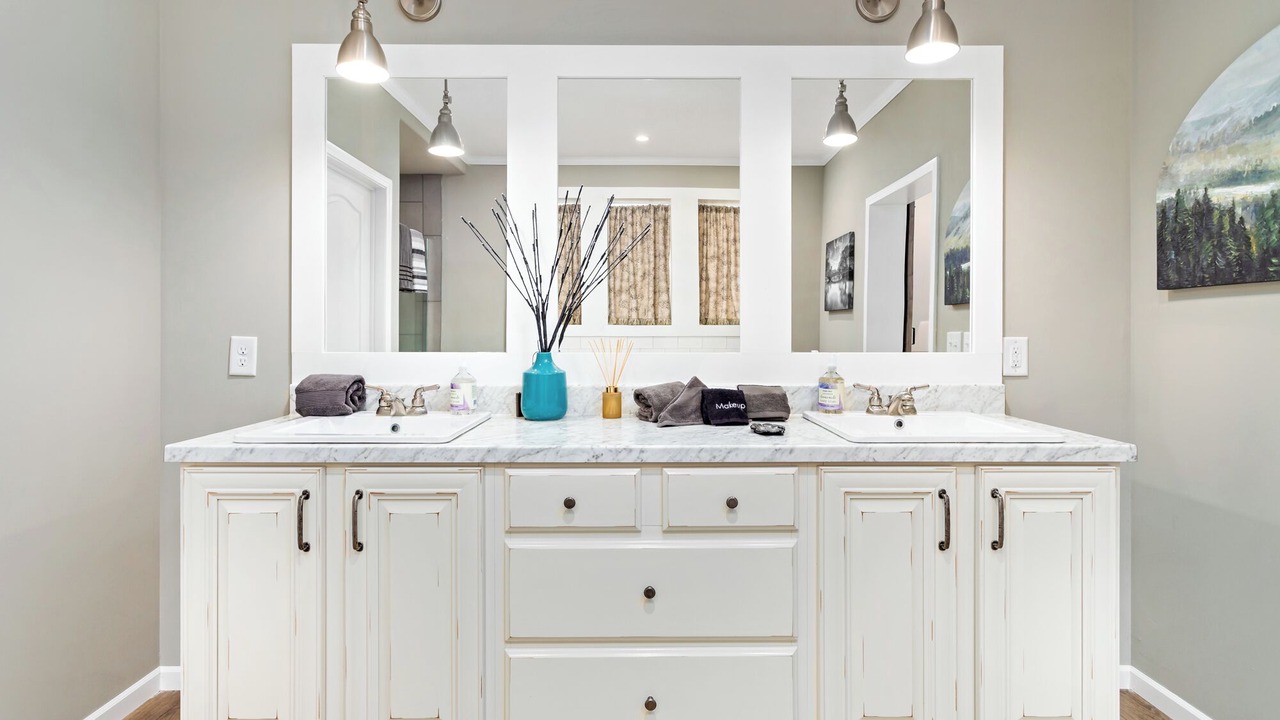 Photo of Bathroom in Voth