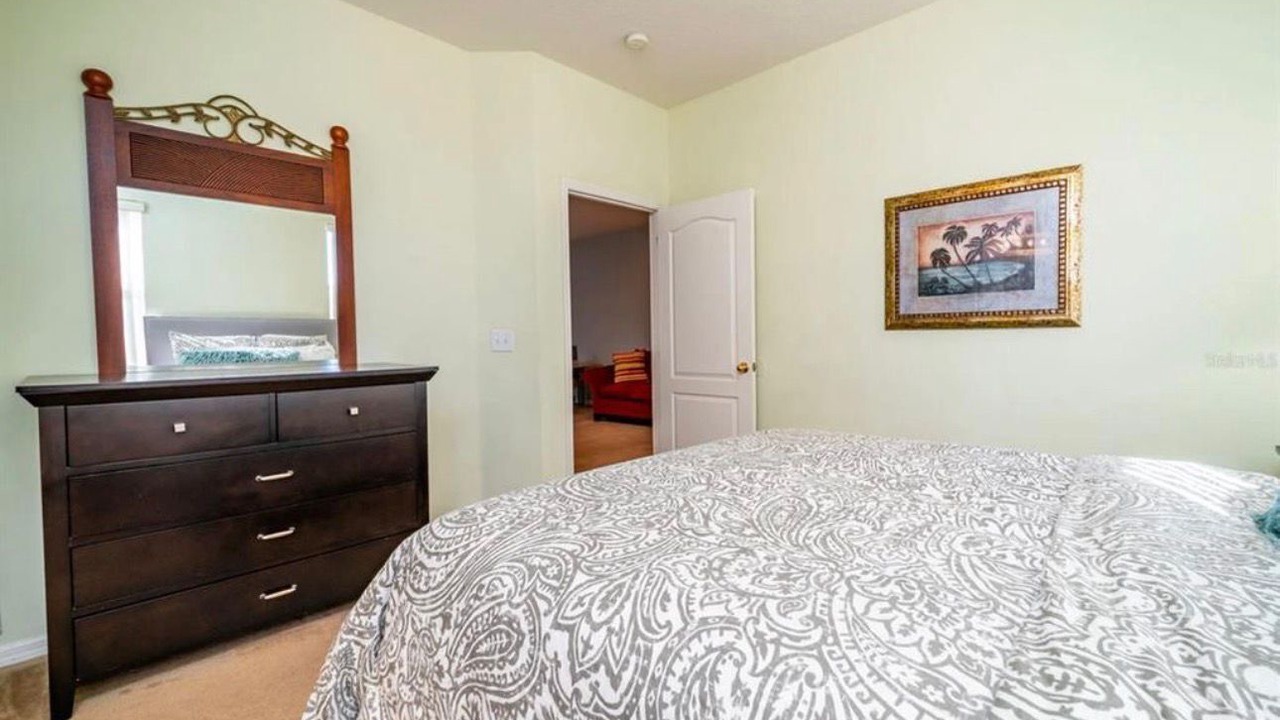 Photo of Bedroom in Tuscan Hills