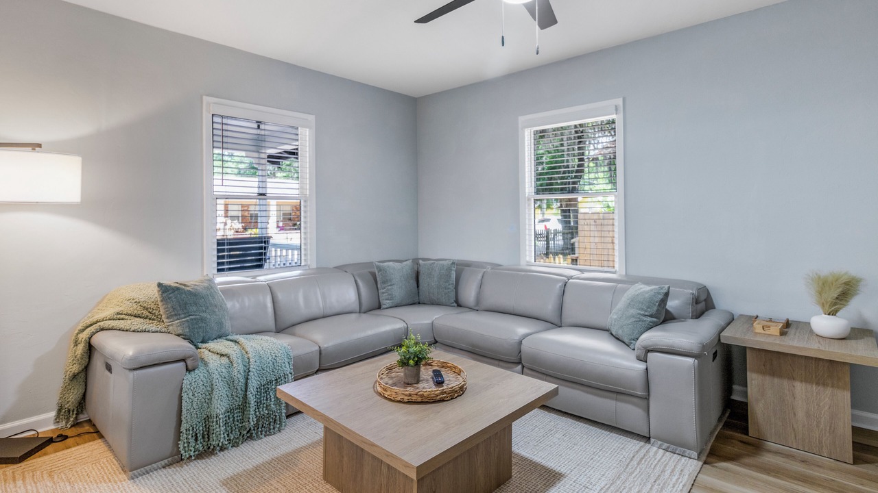 Photo of Livingroom in Pleasant Street