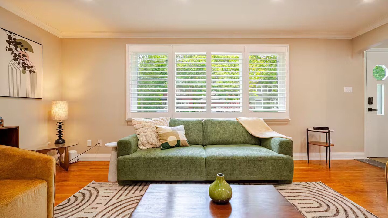 Photo of Livingroom in Whitby