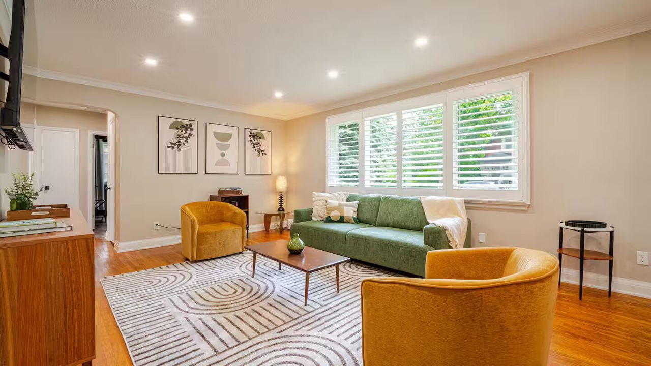 Photo of Livingroom in Whitby