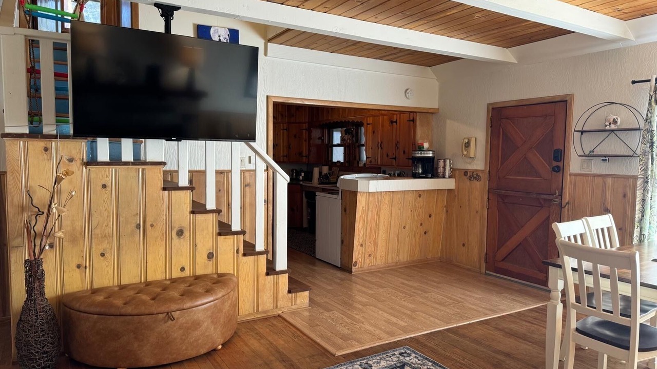 Photo of Livingroom in Sierra Tract
