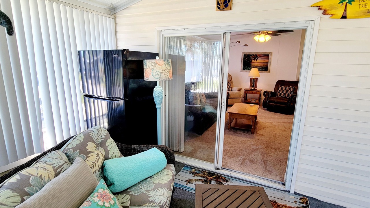 Photo of Livingroom in Edgewater