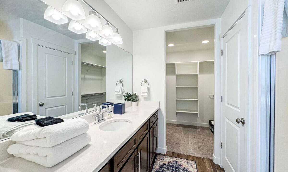 Photo of Bathroom in Garden City