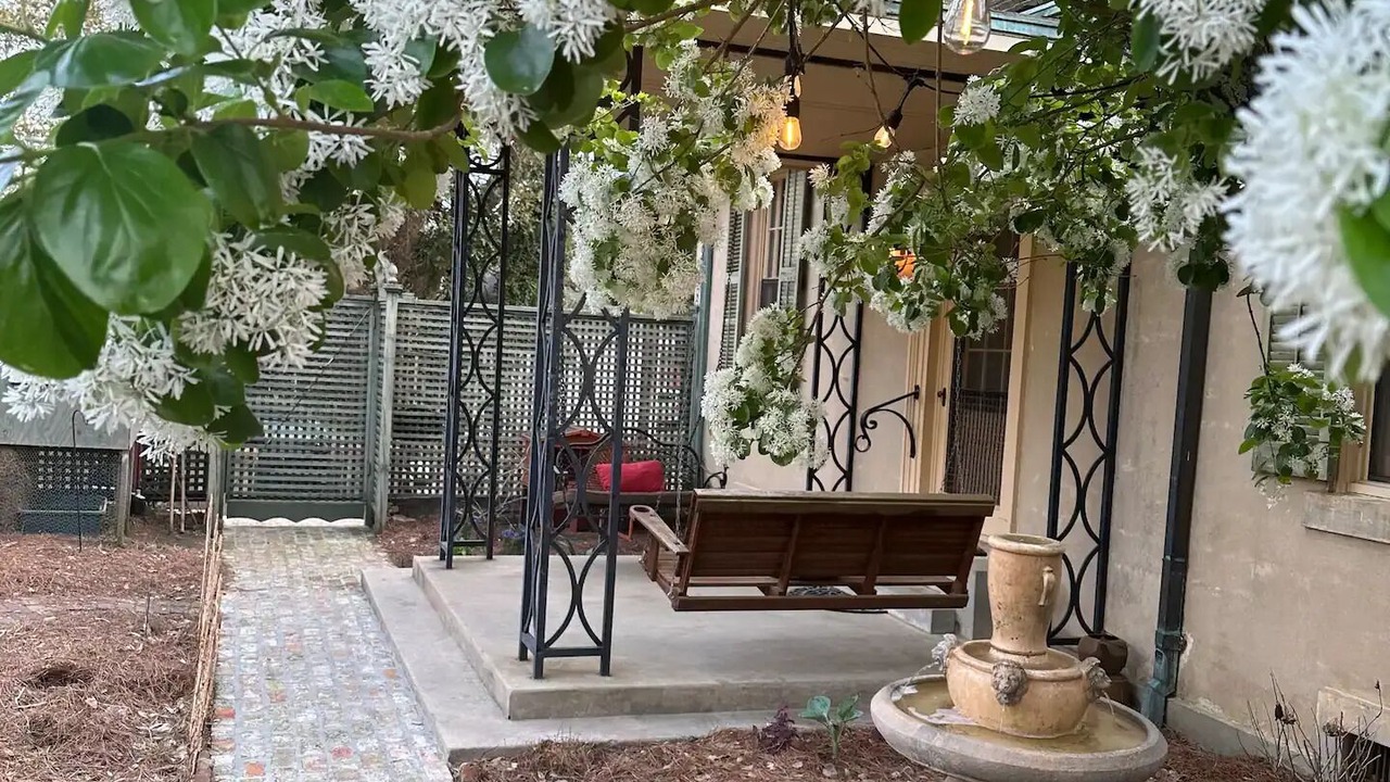 Photo of Patio Balcony in Laurel