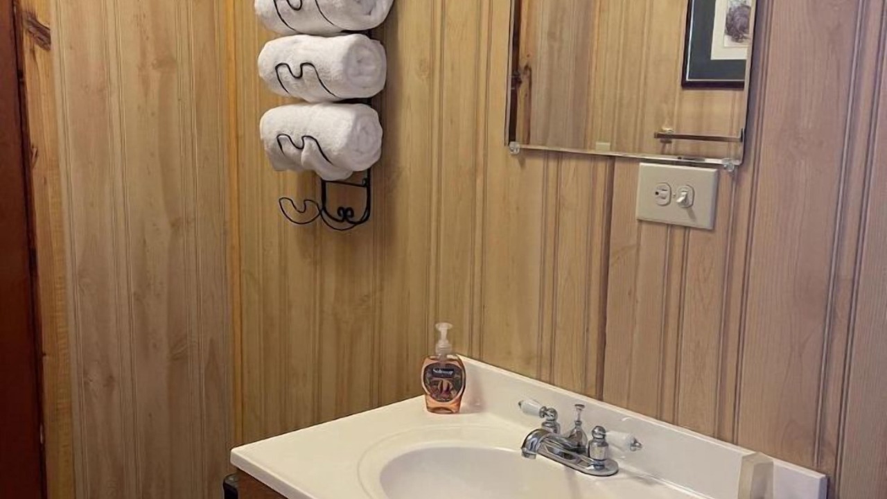 Photo of Bathroom in Arbor Vitae
