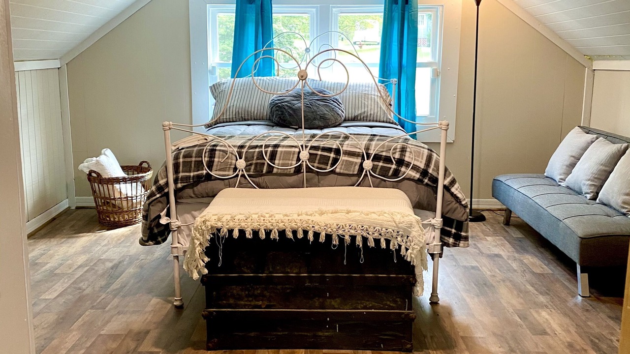 Photo of Bedroom in Chapmanville