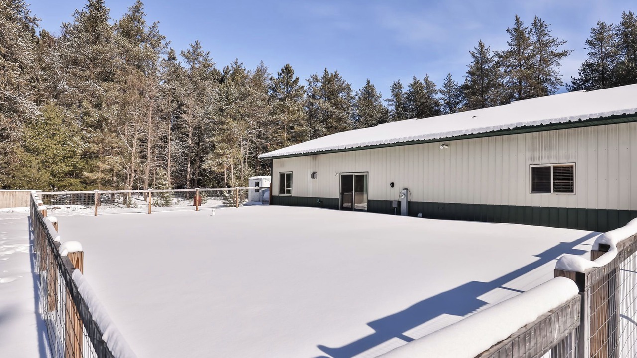 Photo of Outdoor in Arbor Vitae