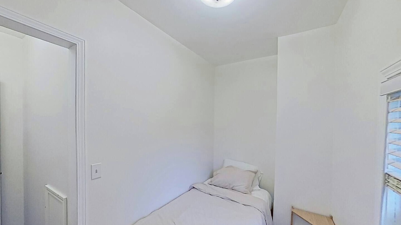 Photo of Bedroom in Lexington