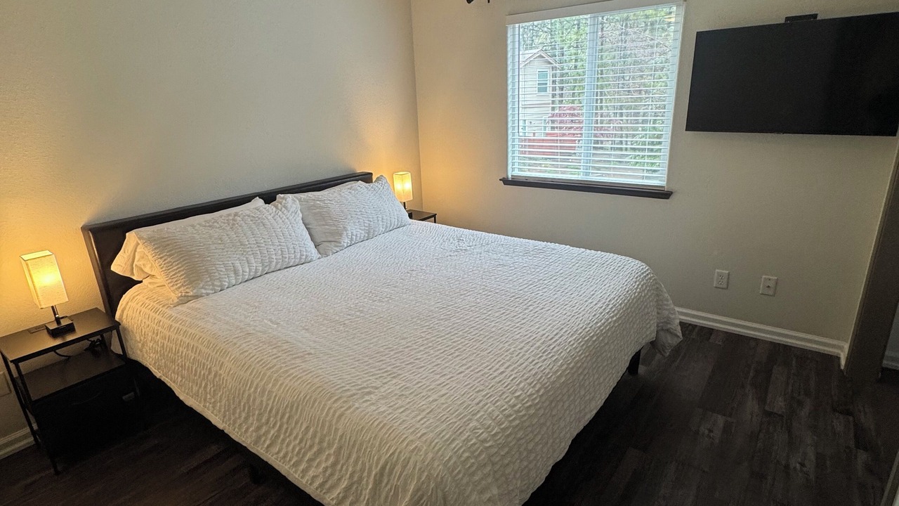 Photo of Bedroom in Bass Lake