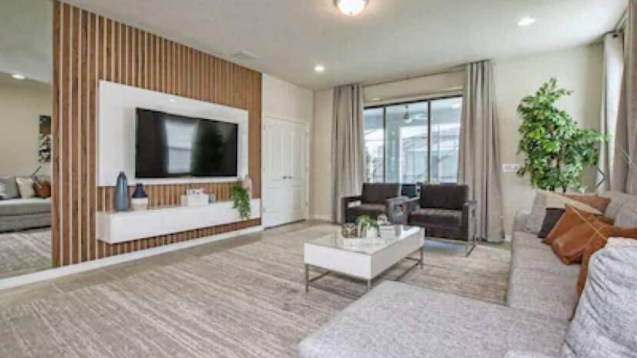 Photo of Livingroom in Four Corners