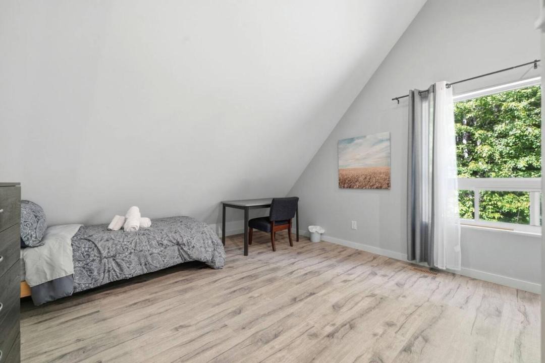 Photo of Bedroom in Tiny
