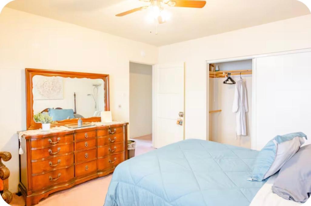 Photo of Bedroom in Montebello