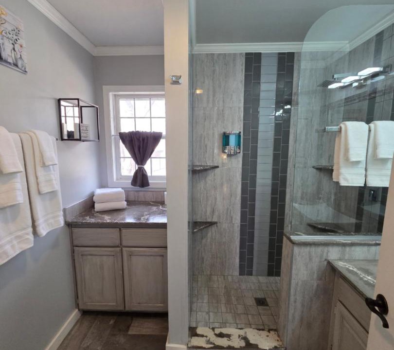 Photo of Bathroom in Lynn Center