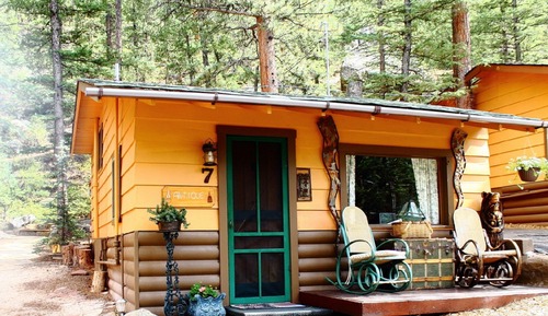 7 - Antique Cabin