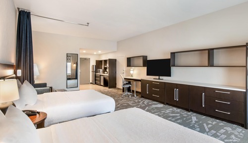 Studio, 2 Queen Beds, Accessible, Bathtub