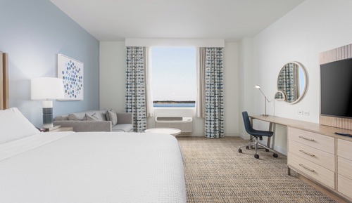 Standard Room, 1 King Bed, Bay View