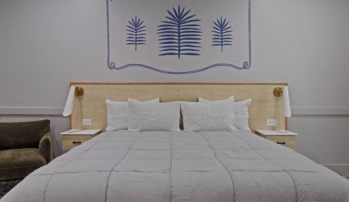 Room, City View
