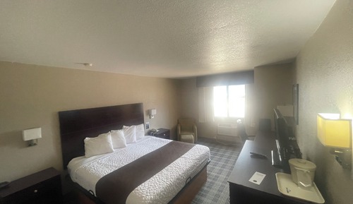Standard Room, 1 King Bed, Non Smoking