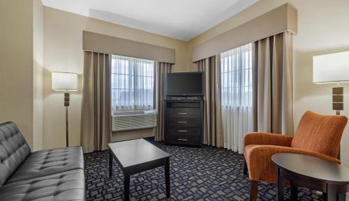 Family Queen Suite with Two Queen Beds and Sofa Bed - Non-Smoking