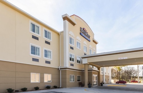Ardmore Hotel | Quality Inn & Suites