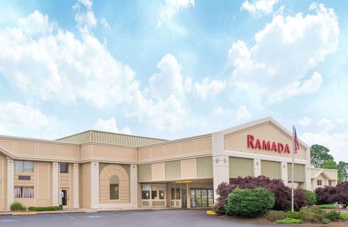 Fullerton Hotel | Ramada by Wyndham Whitehall/Allentown