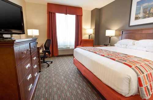 Dayton Hotel | Drury Inn & Suites Dayton North
