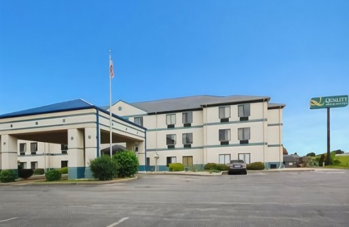 Anderson Hotel | Quality Inn & Suites Anderson I-69