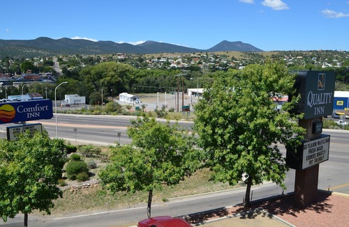 Tyrone Hotel | Quality Inn